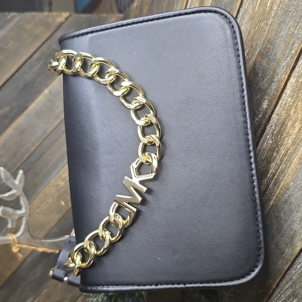 MICHAEL KORS BELT BAGS🥰